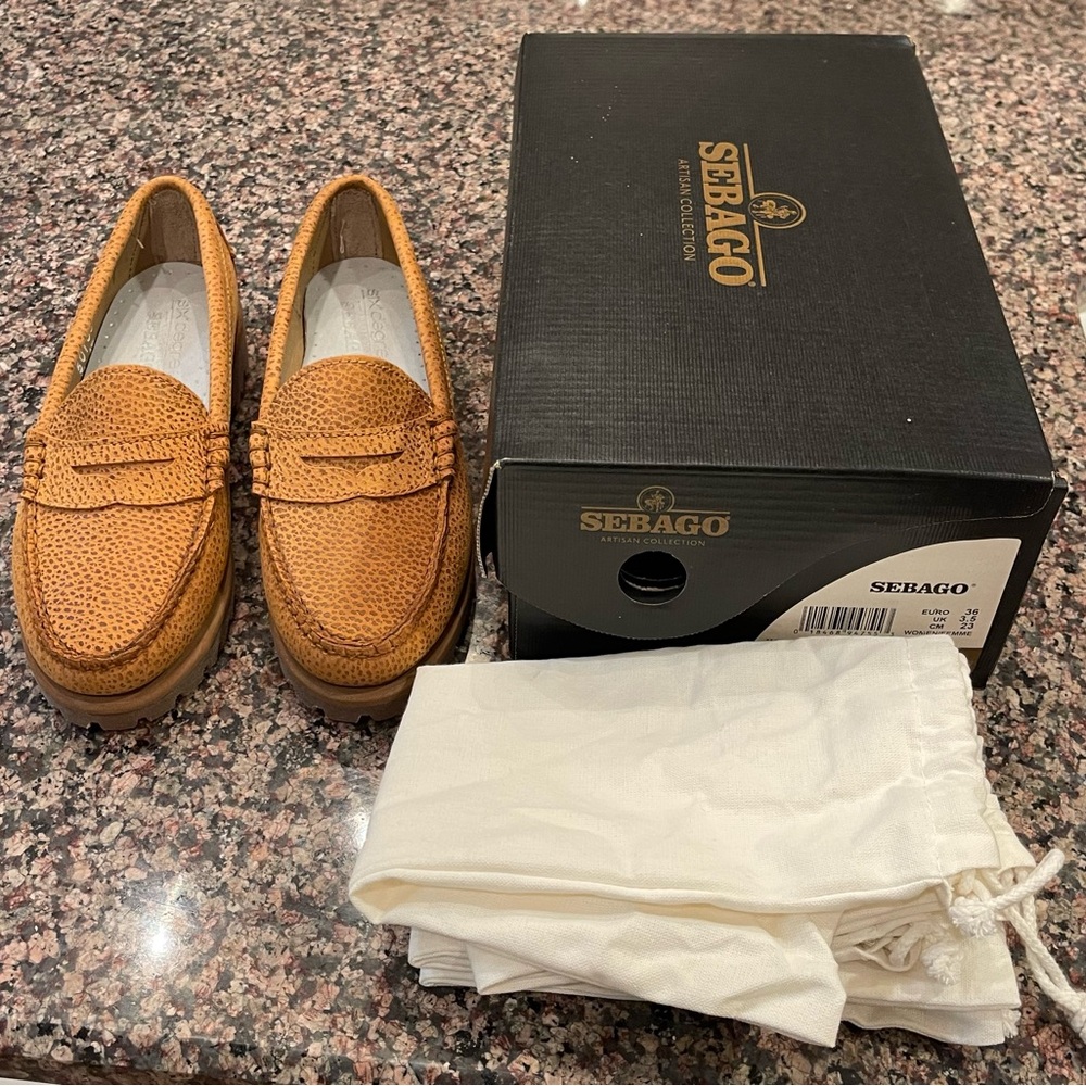 Sebago Women’s Artisan Collection Madison Wheat Loafer Size 6. NIB